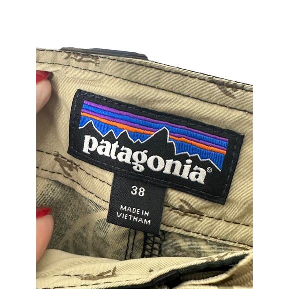 Patagonia  Green Tropical Print  Swim Trunks Men's 38 - Picture 4 of 8